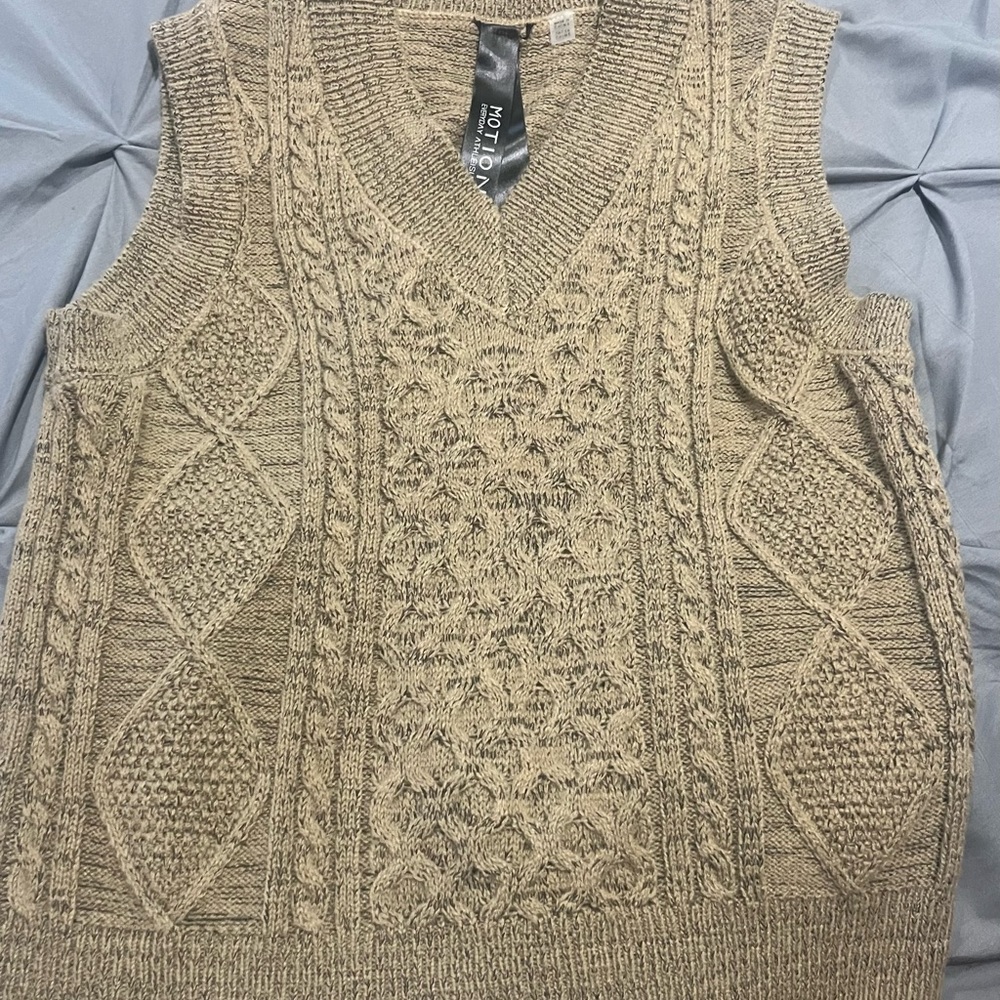 Sweater Vest